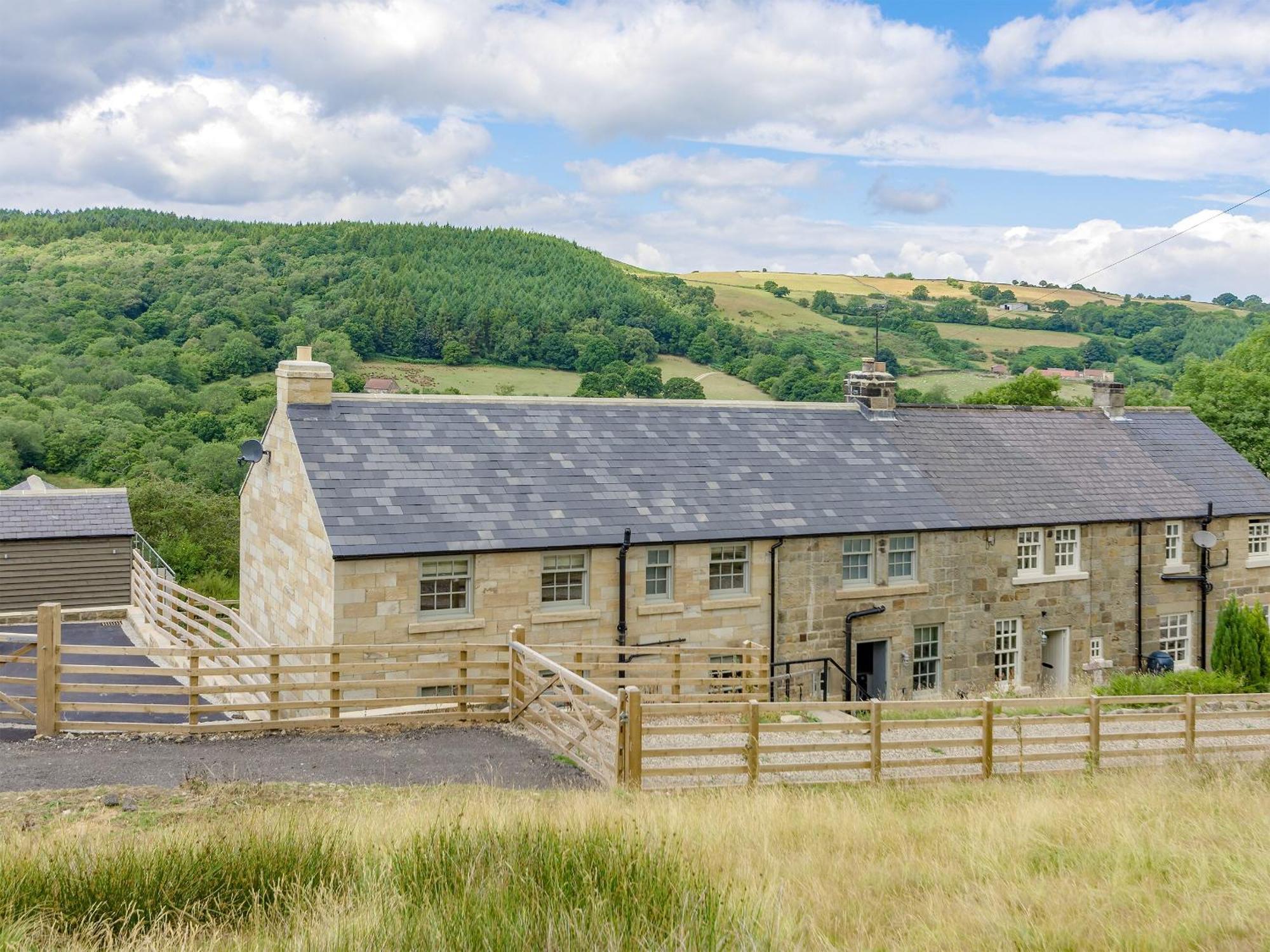 Ivy Cottage Beck Hole Екстериор снимка